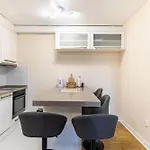 Lägenhet Modern & Fully Equipped Apartment In Center Of Sarajevo Sarajevo
