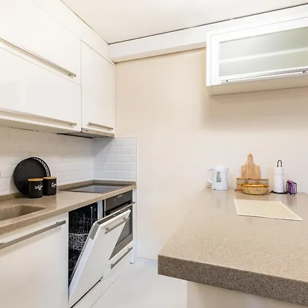 Modern & Fully Equipped In Center Of *