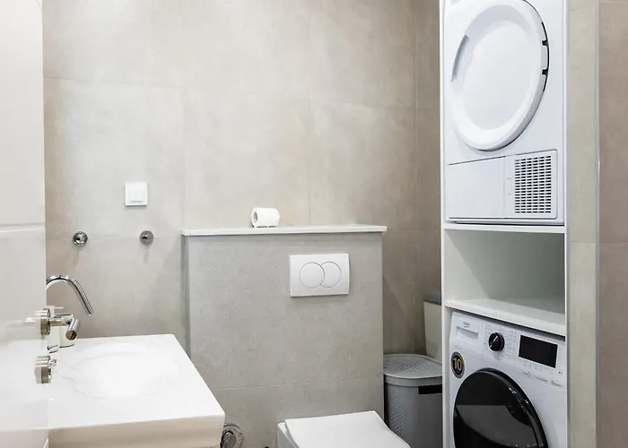 Modern & Fully Equipped Apartment In Center Of Sarajevo * سراييفو